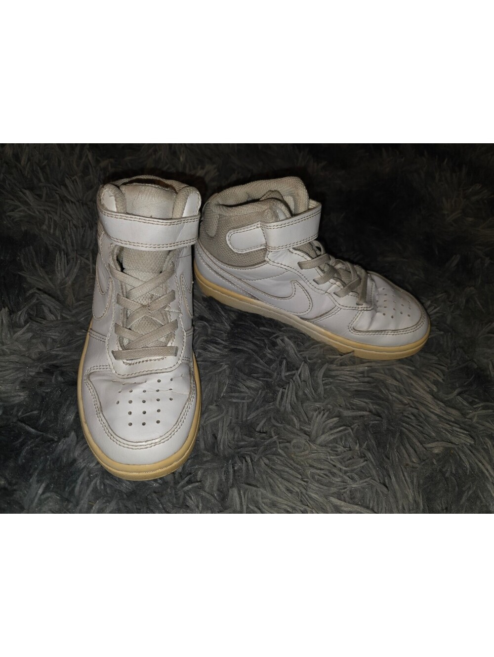 Nike Court Borough Mid Kids US 13C.   Sneakers White Solid Logo